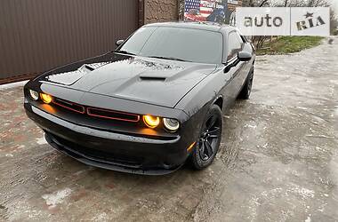 Купе Dodge Challenger 2016 в 