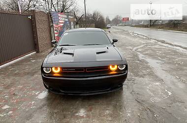 Купе Dodge Challenger 2016 в 