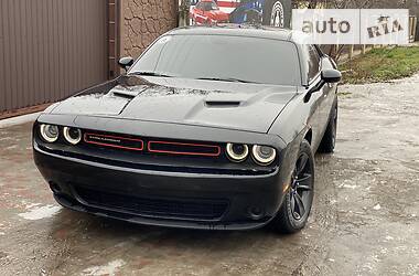 Купе Dodge Challenger 2016 в 