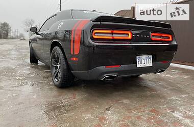 Купе Dodge Challenger 2016 в 