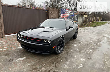 Купе Dodge Challenger 2016 в 