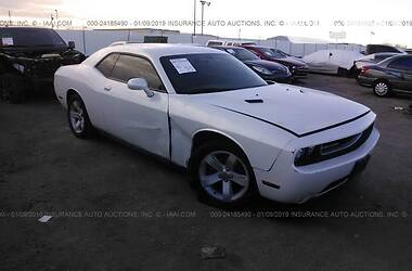 Купе Dodge Challenger 2013 в Києві