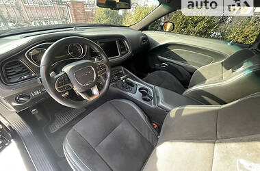Купе Dodge Challenger 2020 в 