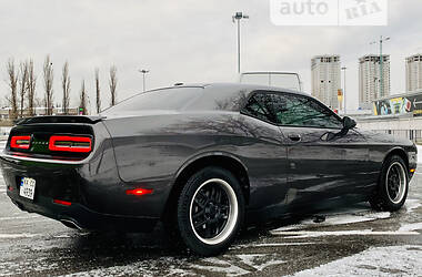Dodge Challenger 3.6 SXT