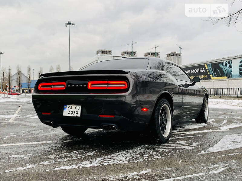 Dodge Challenger 3.6 SXT