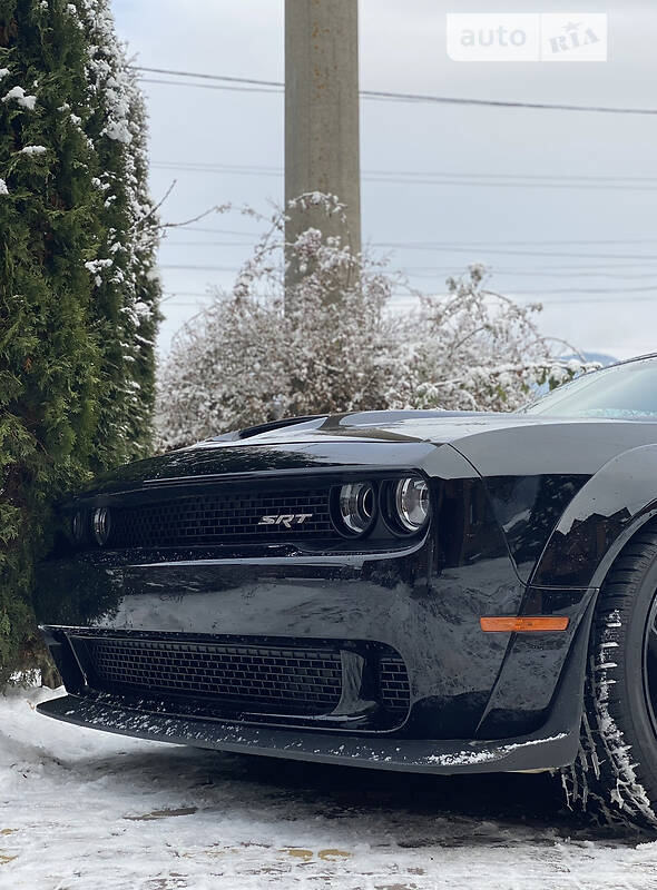 Купе Dodge Challenger 2020 в 