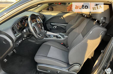 Купе Dodge Challenger 2021 в 