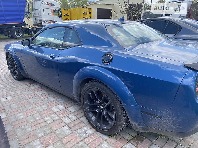 Купе Dodge Challenger 2020 в Перещепине
