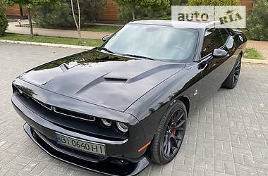 Купе Dodge Challenger 2017 в 