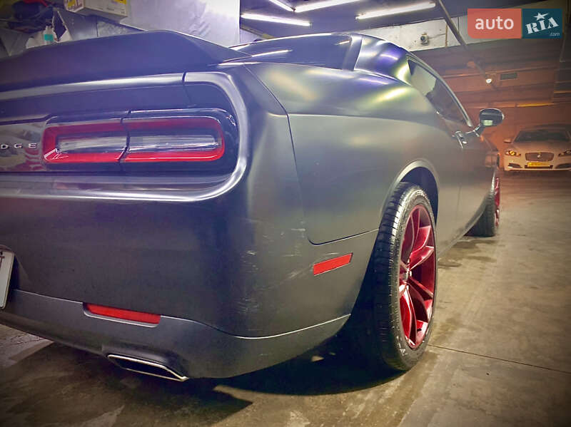 Купе Dodge Challenger 2018 в Одесі