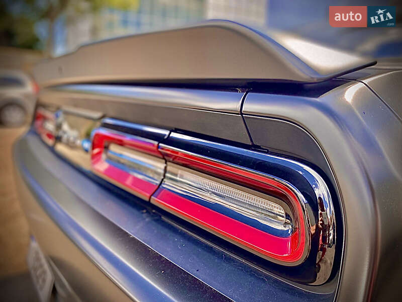 Купе Dodge Challenger 2018 в Одесі