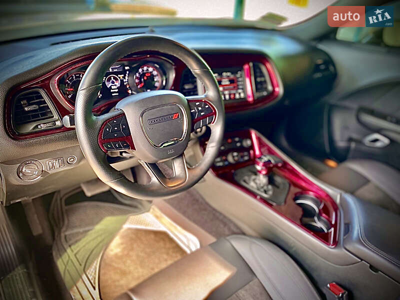 Купе Dodge Challenger 2018 в Одесі