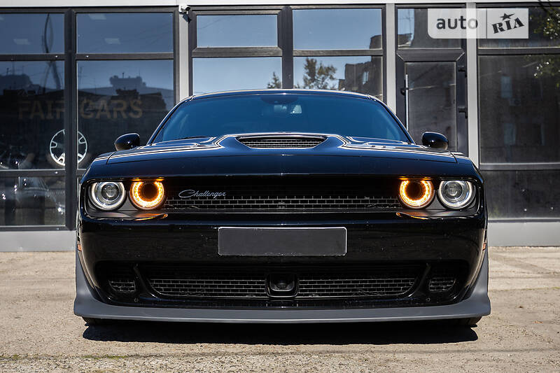 Купе Dodge Challenger 2018 в Киеве фото 2 Купе Dodge Challenger 2018 в Киеве
