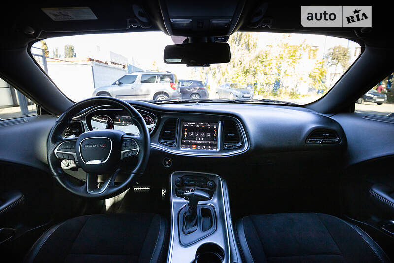 Купе Dodge Challenger 2018 в Киеве фото 58 Купе Dodge Challenger 2018 в Киеве