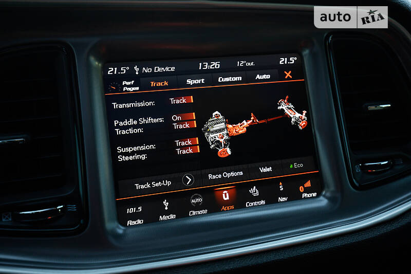 Купе Dodge Challenger 2018 в Киеве фото 17 Купе Dodge Challenger 2018 в Киеве