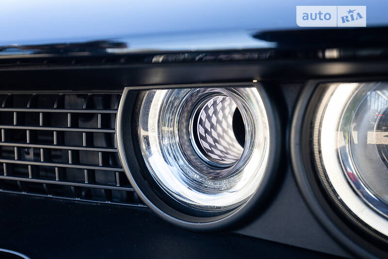 Купе Dodge Challenger 2018 в Киеве фото 102 Купе Dodge Challenger 2018 в Киеве