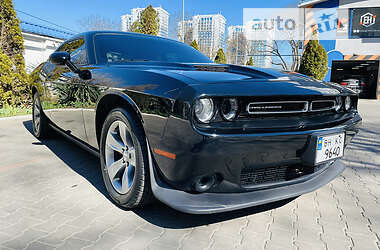 Купе Dodge Challenger 2016 в 