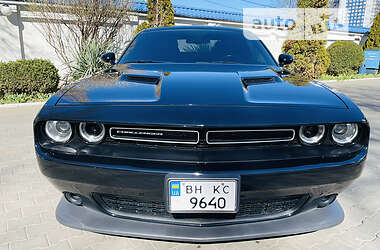 Купе Dodge Challenger 2016 в 