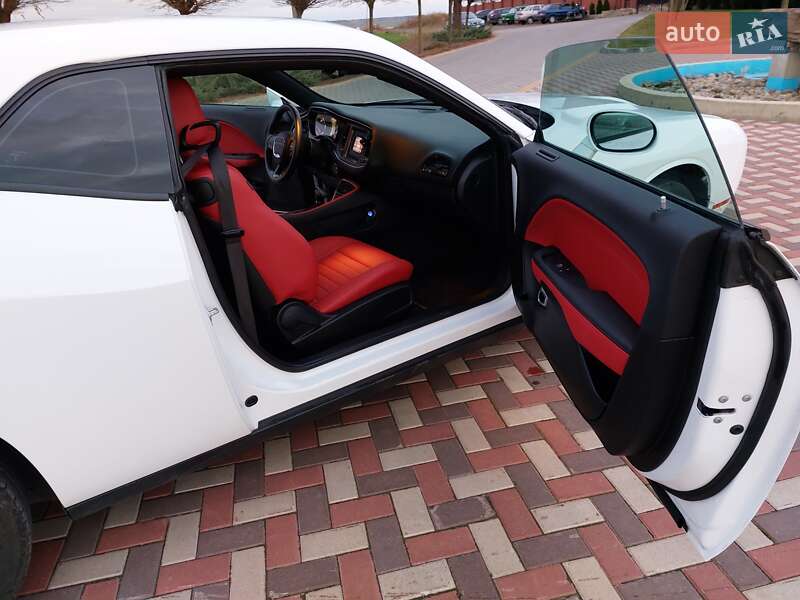 Купе Dodge Challenger 2016 в Одессе