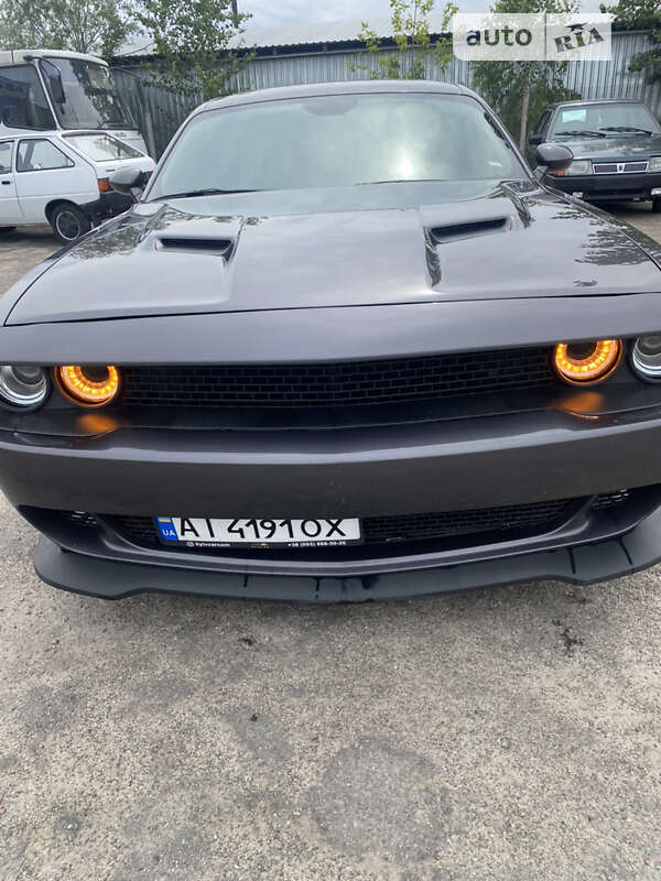 Купе Dodge Challenger 2018 в Киеве