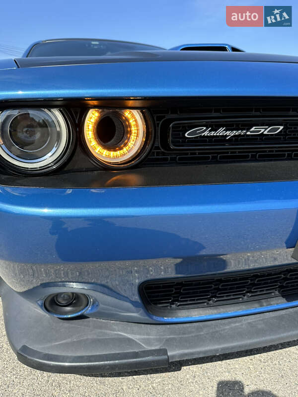 Купе Dodge Challenger 2020 в Кропивницькому