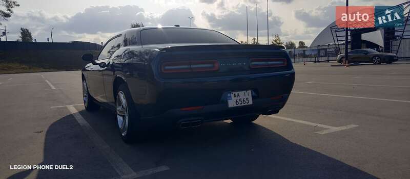 Купе Dodge Challenger 2014 в Киеве