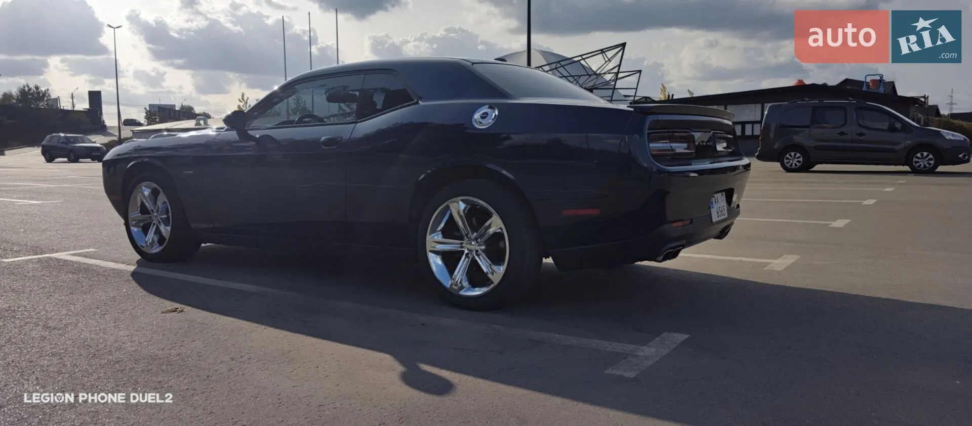 2014 Dodge Challenger - мініатюра 11