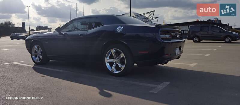 Купе Dodge Challenger 2014 в Киеве