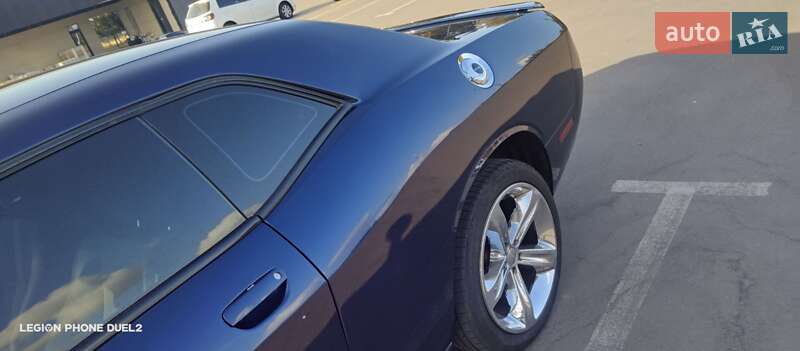 Купе Dodge Challenger 2014 в Киеве