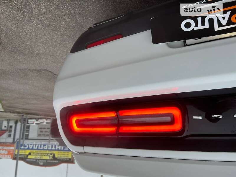 Купе Dodge Challenger 2018 в Запорожье