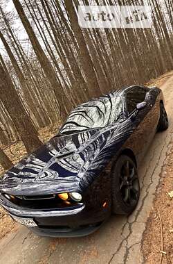 Купе Dodge Challenger 2017 в Львові