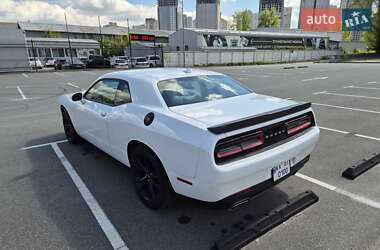 Купе Dodge Challenger 2017 в Києві