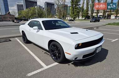 Купе Dodge Challenger 2017 в Києві