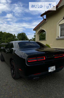 Купе Dodge Challenger 2015 в Буске