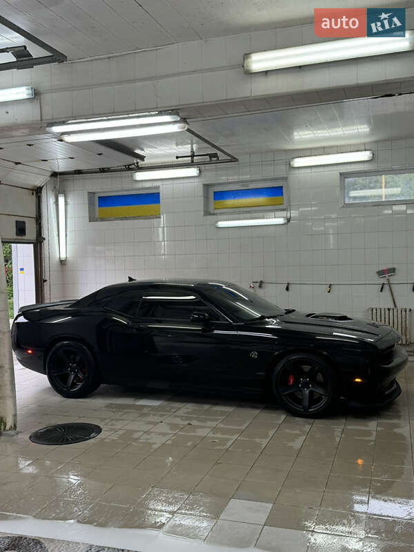 Купе Dodge Challenger 2020 в Киеве