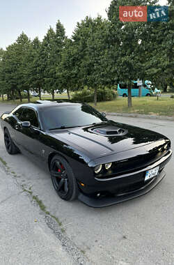 Купе Dodge Challenger 2020 в 