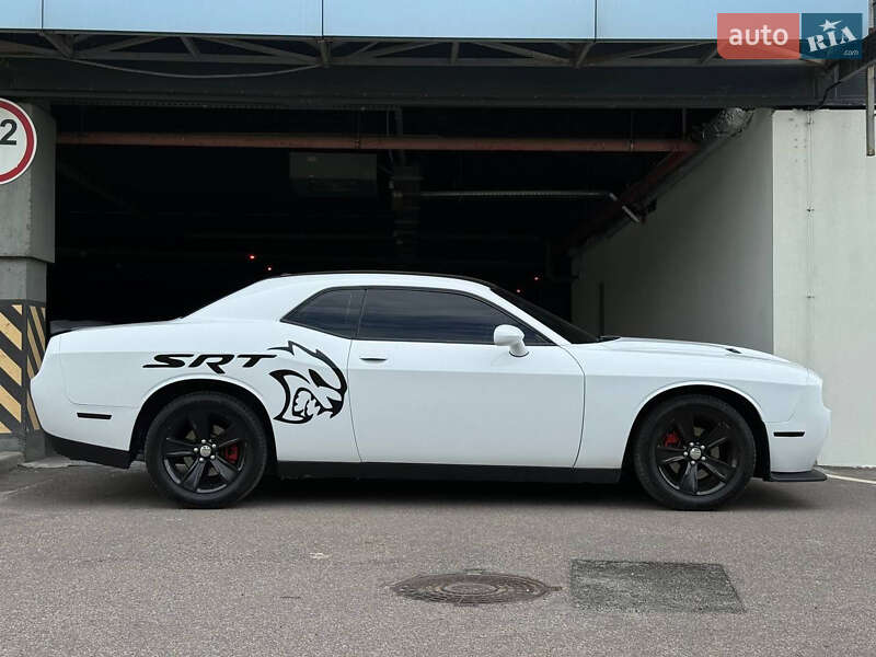 Купе Dodge Challenger 2017 в Шепетівці