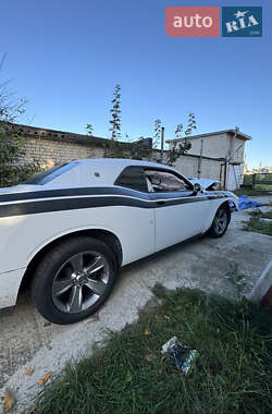 Купе Dodge Challenger 2016 в Вараші