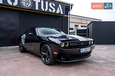 Купе Dodge Challenger 2015 в Києві