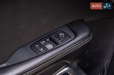 Купе Dodge Challenger 2015 в 