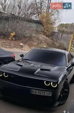 Купе Dodge Challenger 2015 в Киеве