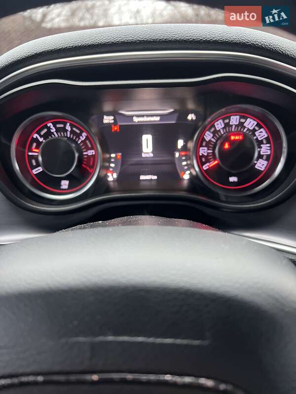 Купе Dodge Challenger 2015 в Дніпрі