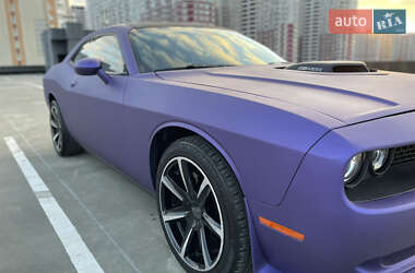 Купе Dodge Challenger 2017 в Киеве