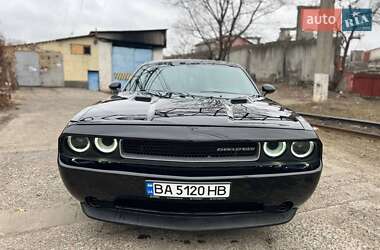 Купе Dodge Challenger 2012 в Киеве