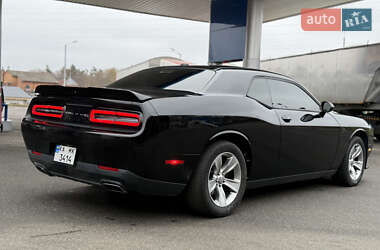 Купе Dodge Challenger 2015 в Смеле