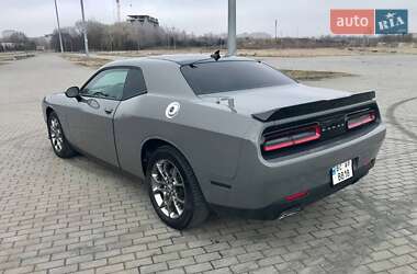Купе Dodge Challenger 2017 в 