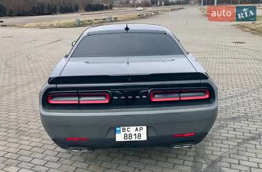 Купе Dodge Challenger 2017 в 