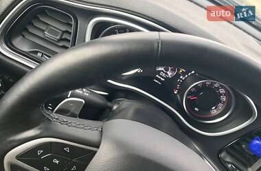 Купе Dodge Challenger 2017 в 