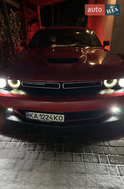 Купе Dodge Challenger 2021 в 