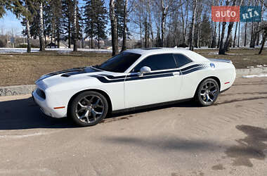 Купе Dodge Challenger 2015 в 